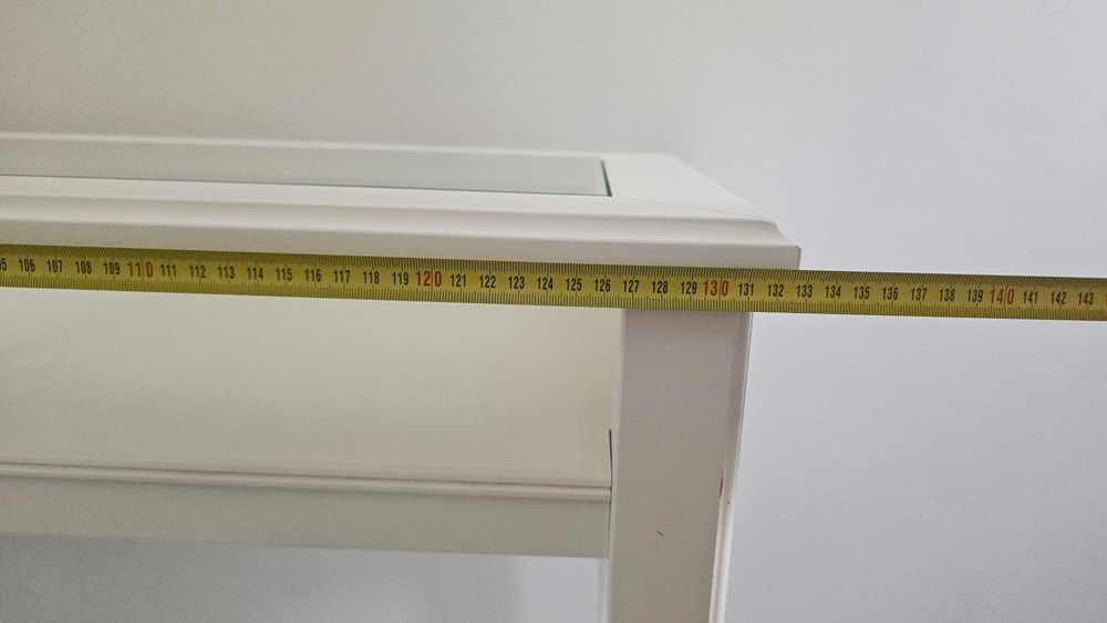 Konsola IKEA Liatrop biała, szklany blat