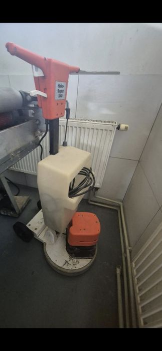 Szorowarka jednotarczowa hako 240 do podłóg dywanow polerka