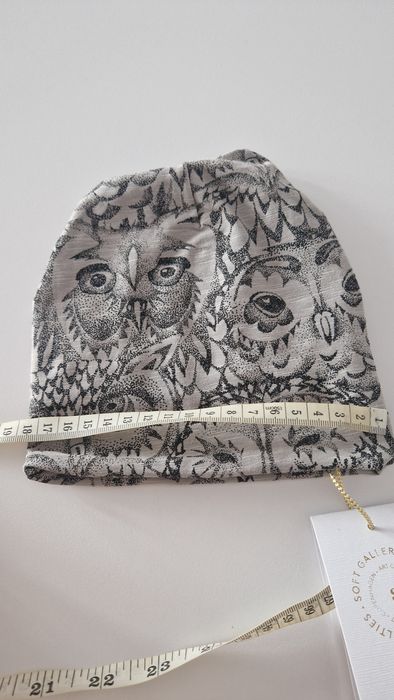 Czapka wiosenno jesienna nowa