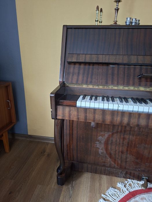 Pianino Nocturno wyprodukowane w ZSRR