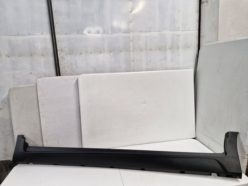 OPEL CROSSLAND X LISTWA PROGOWA NAKŁADKA PRAWA 13482063
