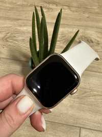 Apple Watch Series 4 44 mm Gold батарея 96%