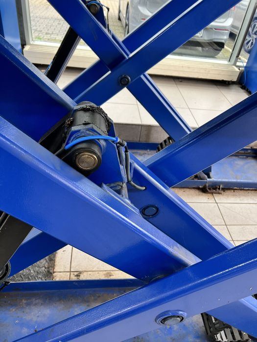 Podnośnik nożycowy diagnostyczny Maha