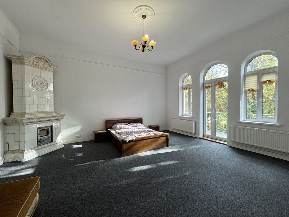 Оренда світлої 3 кім. квартири, центр, австрійський будинок, 97м2