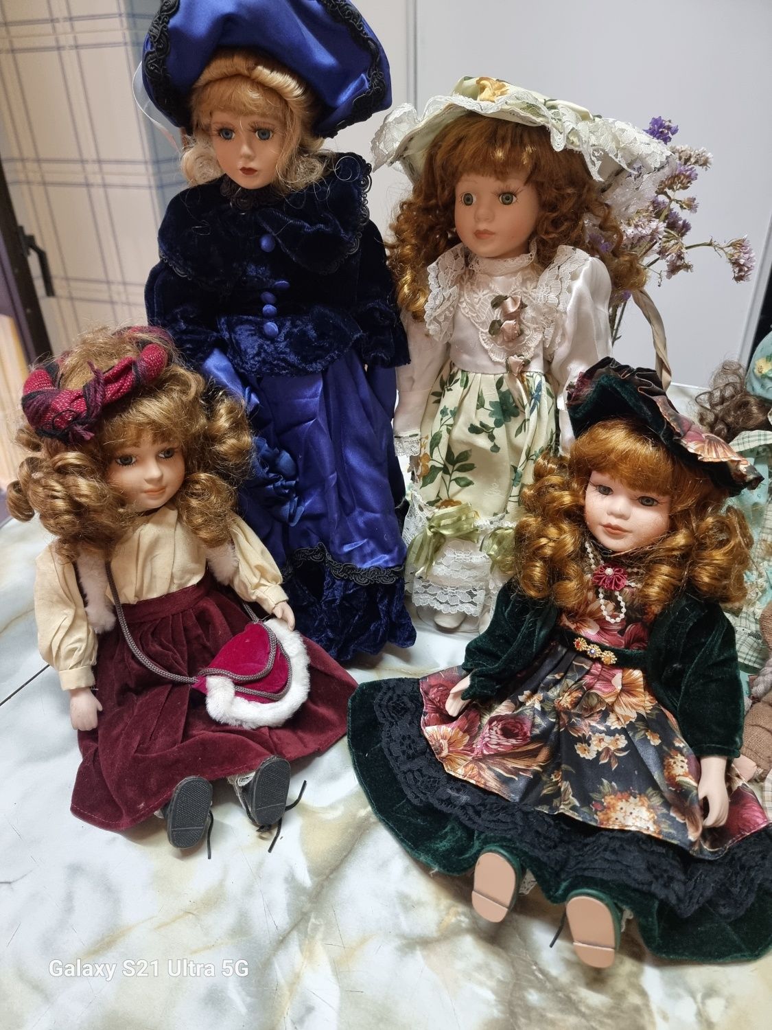 Bonecas de porcelana de colecção