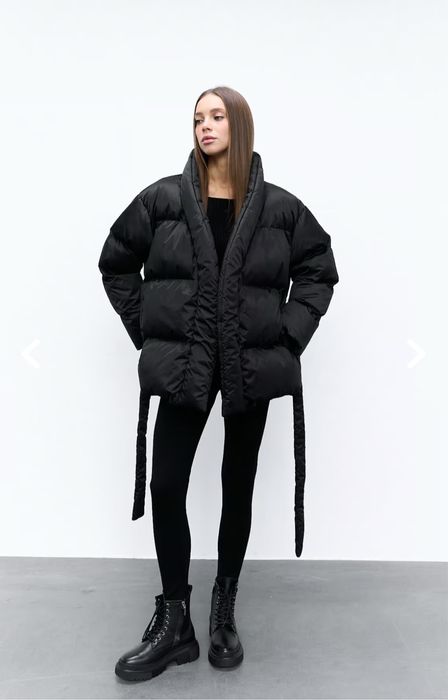 Зимова куртка від бренду Vloria