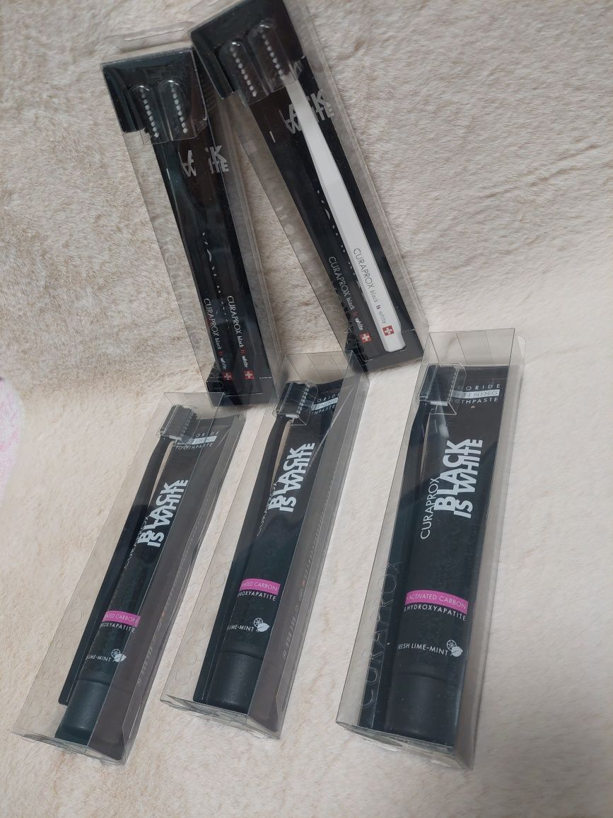 Набір зубна паста Curaprox  black is White 90ml + щітка