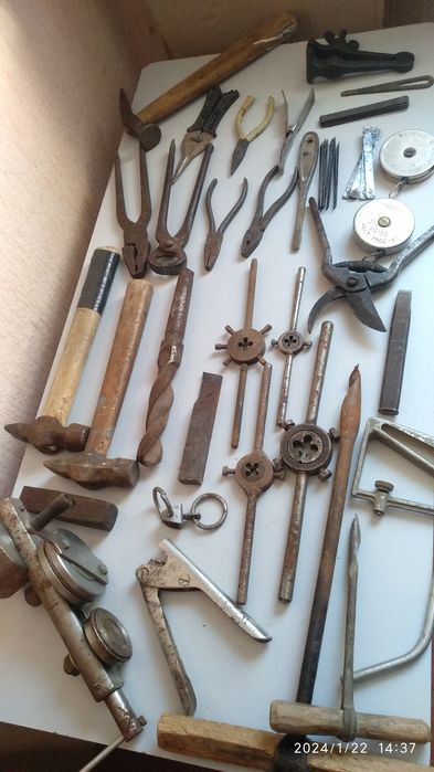 Слюсарні інструменти часів СРСР