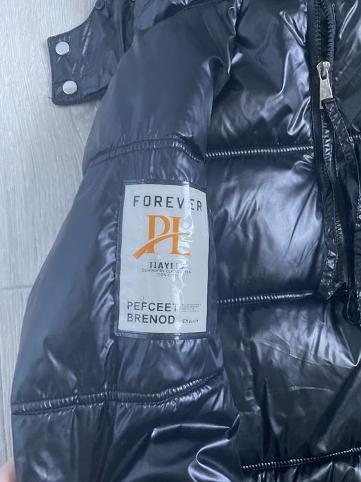 Зимова куртка на дівчинку