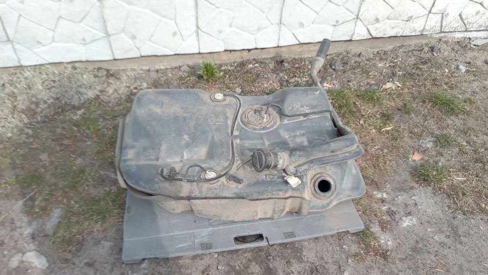 Бак з горловиною Ford Mondeo MK1 93-