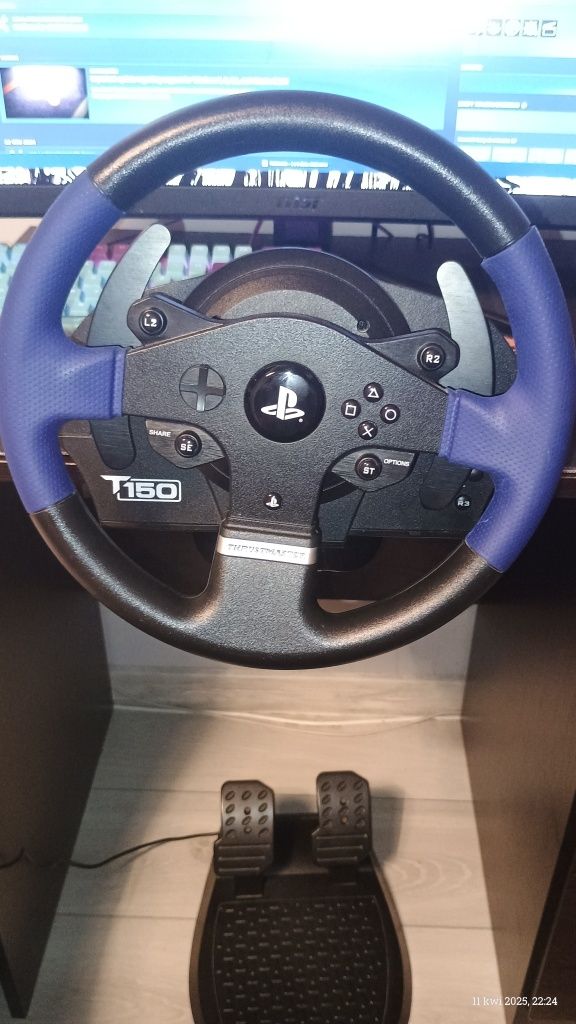 Kierownica Thrustmaster T150 force feedback z pedałami