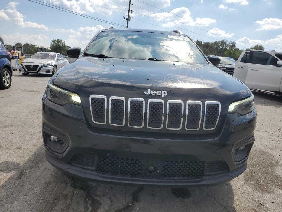 JEEP Cherokee latitude lux 2021