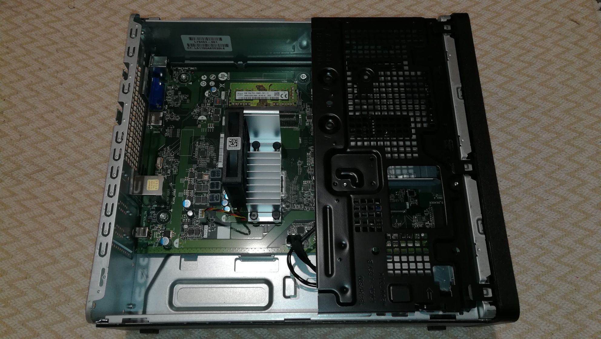 Системний блок HP Slim Desktop AMD Ryzen™ 3 3250U (2.60Ghz) 8GB RAM