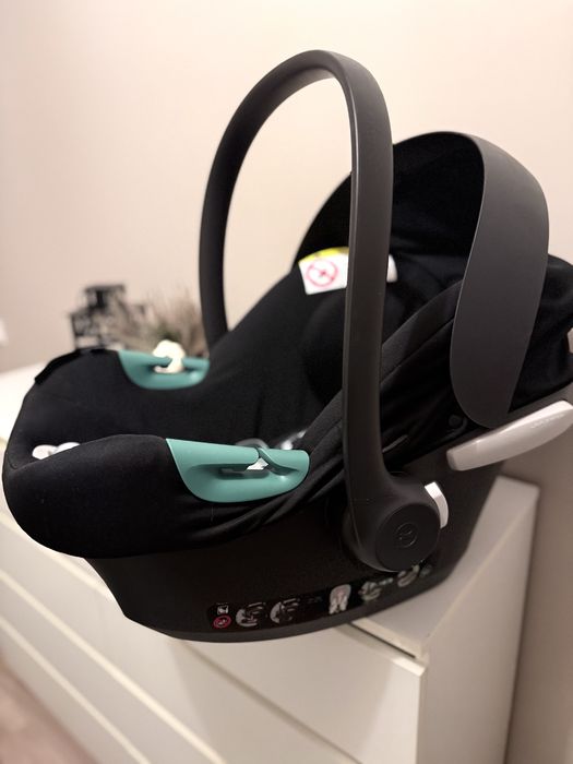 Fotelik samochodowy / nosidełko