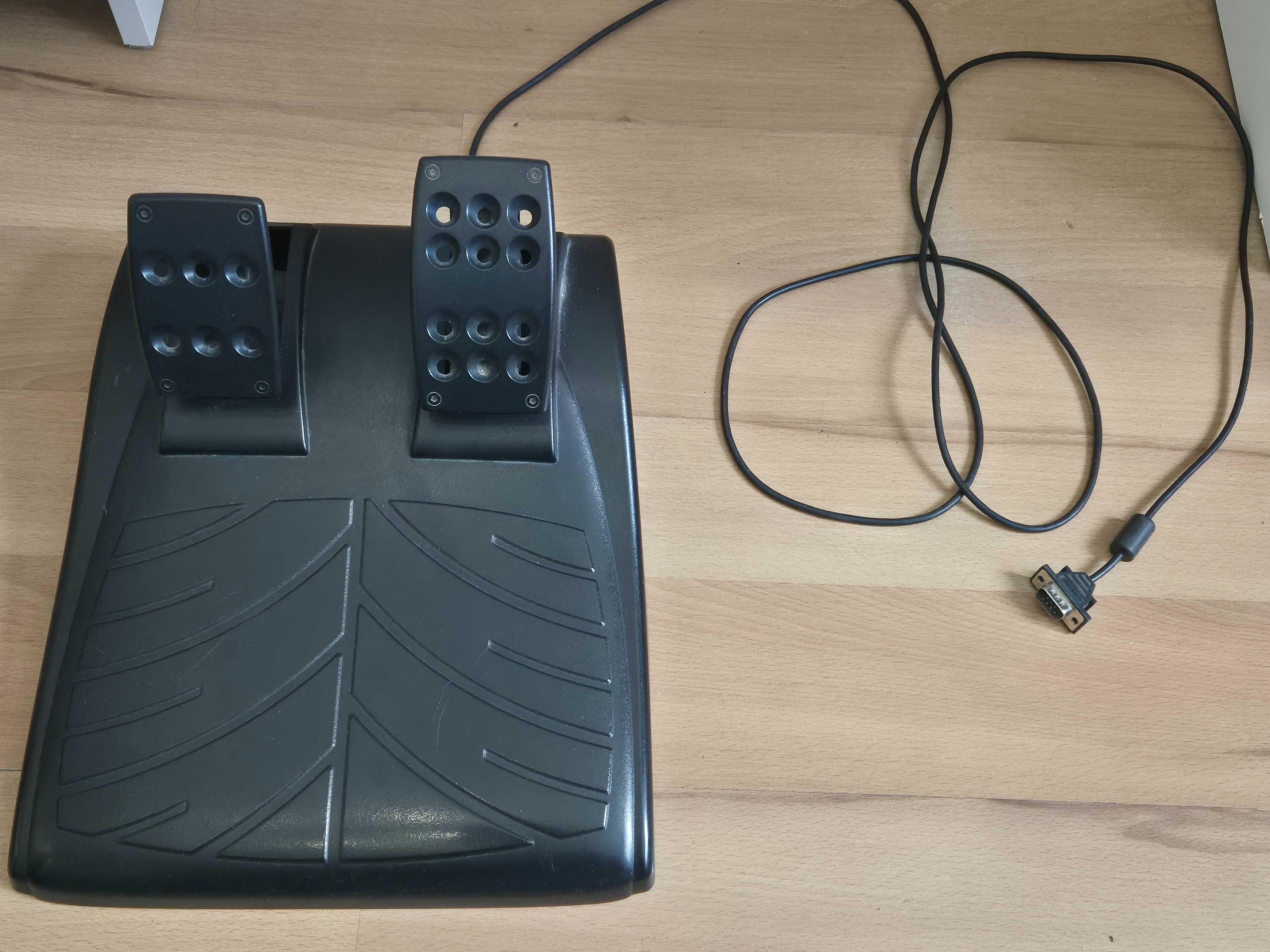 Kierownica do gier Logitech Driving Force GT