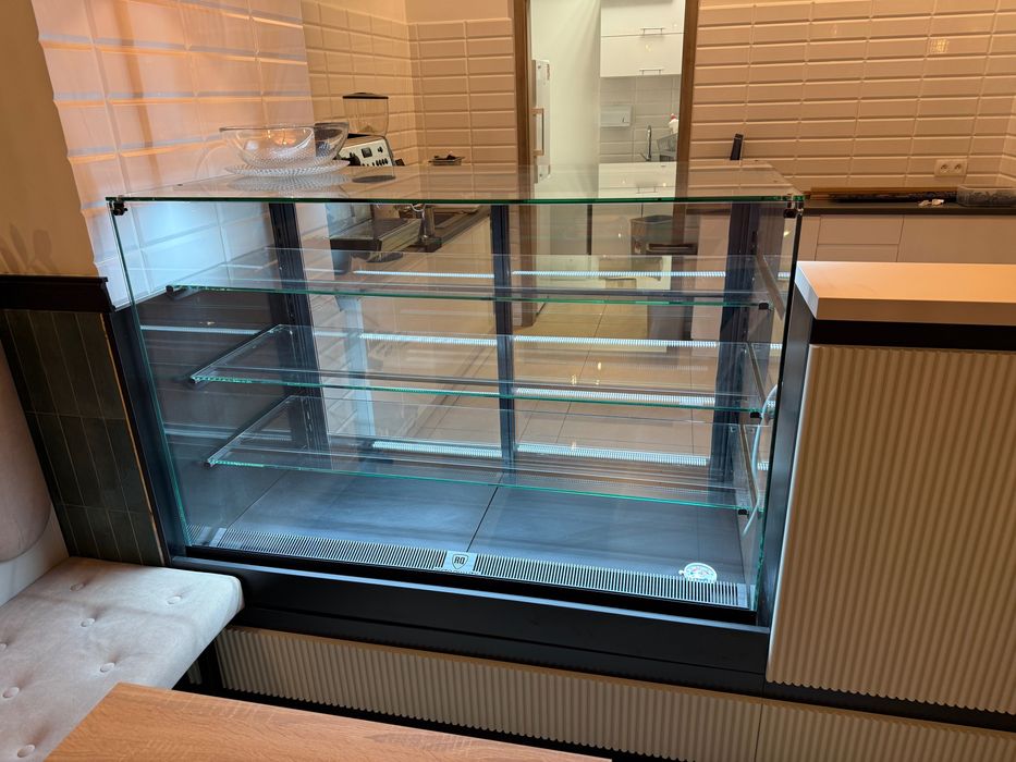 Witryna cukiernicza Resto Quality