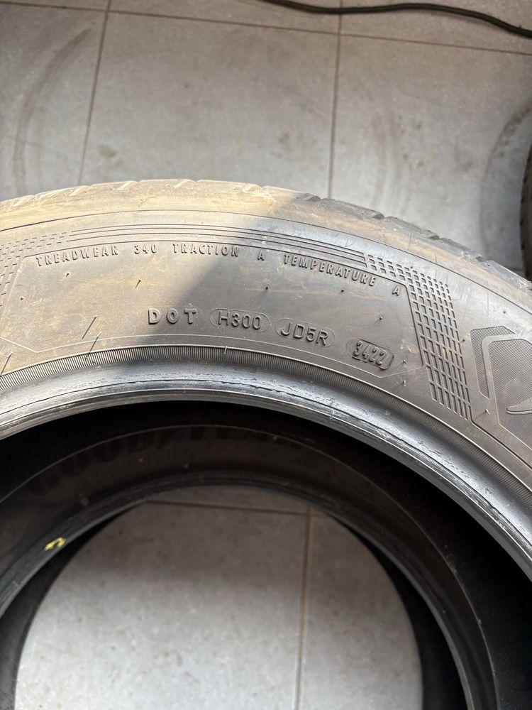 Goodyear 225/55R17