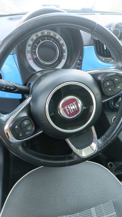 Fiat 500 com revisões e inspeção