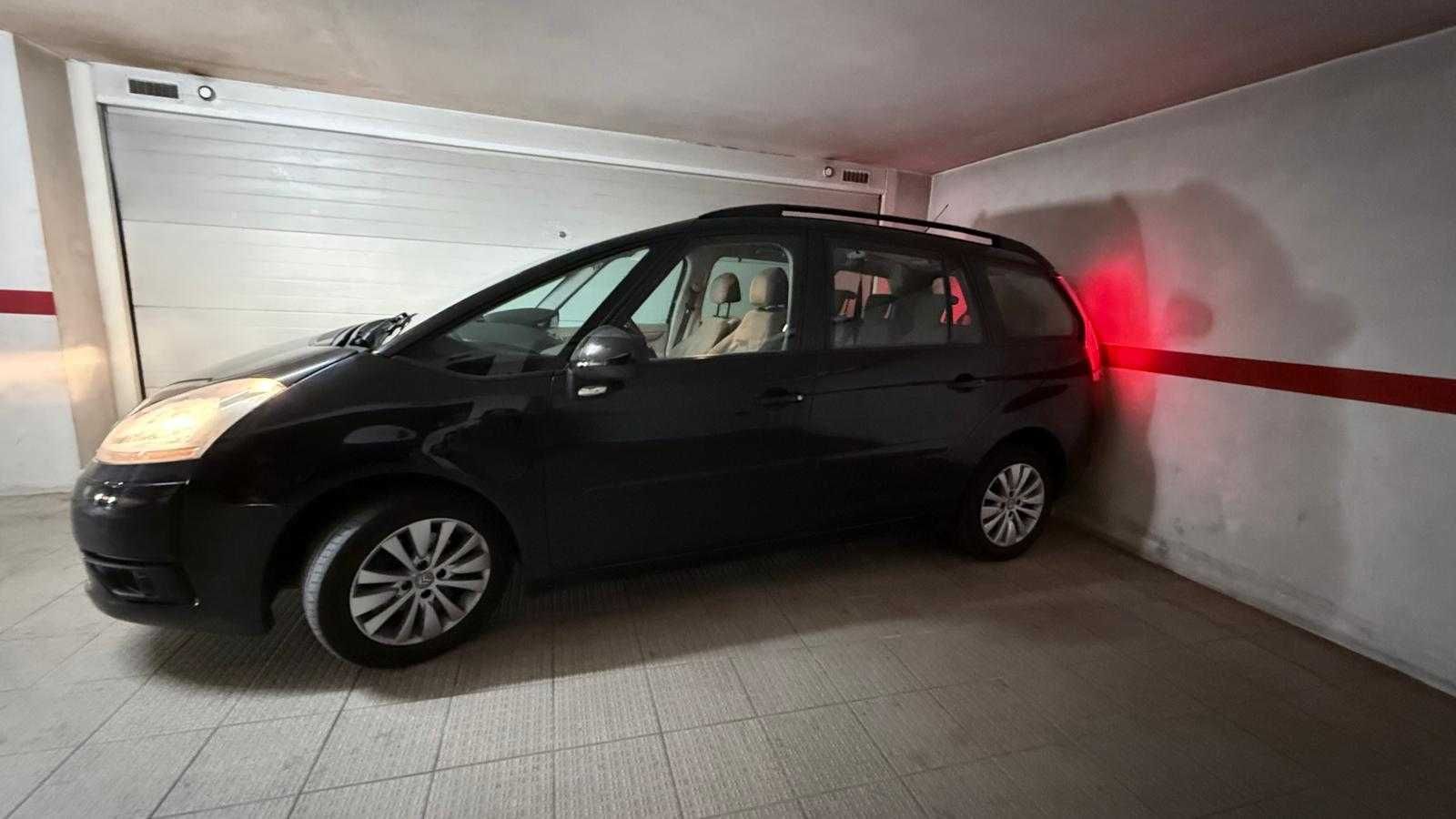Carrinha 7 Lugares - Experiente, mas em excelente forma!
Ano: 2009