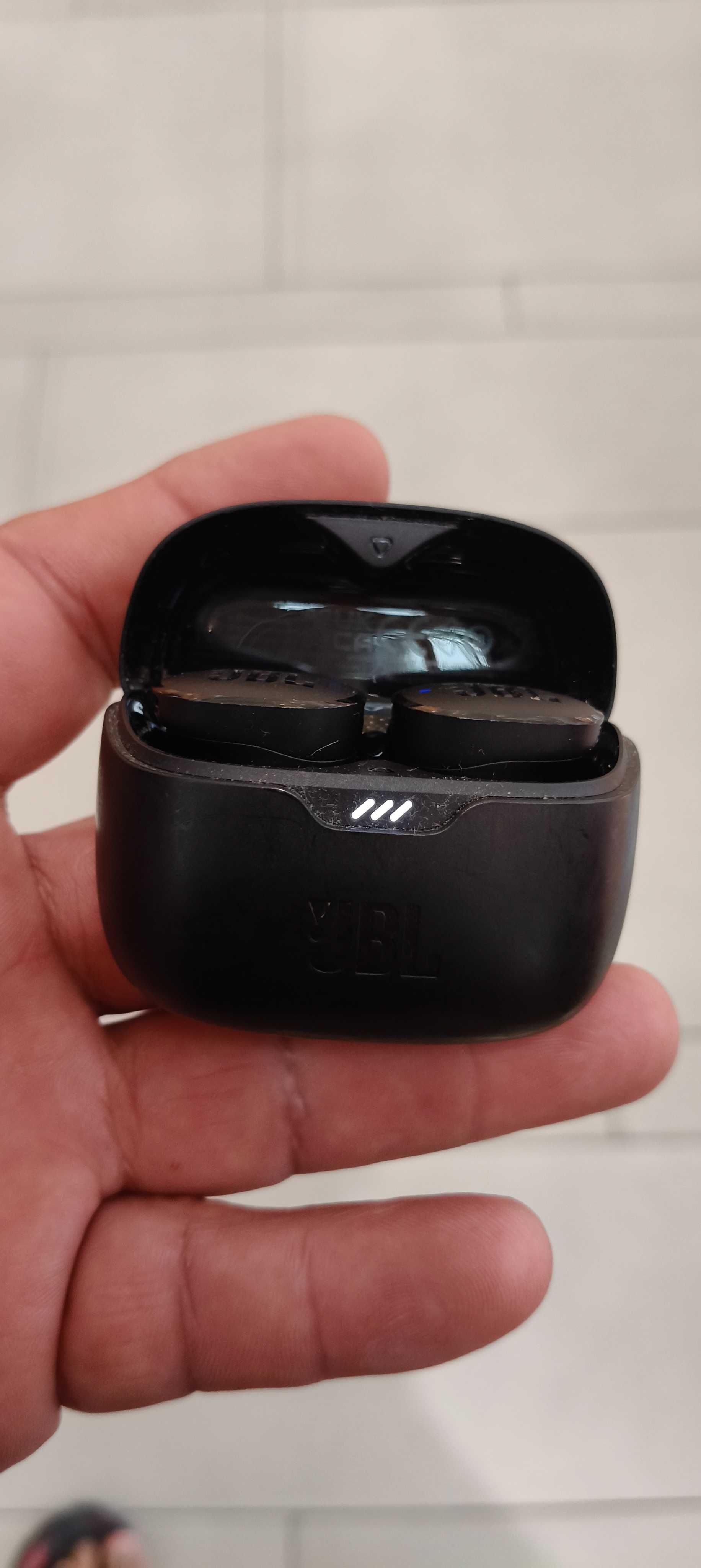Vendo uns fones jbl
