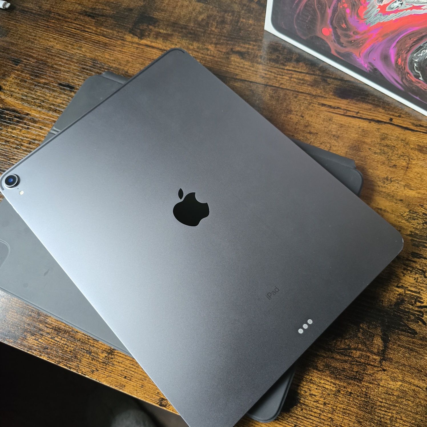 Tablet iPad Pro 12.9 256GB + Klawiatura Magic Keyboard + Penci