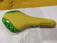 Седло  Fizik Antares Kium acid yellow/green glossy