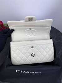 Женская сумка Chanel очень качественная и надежная стильная
