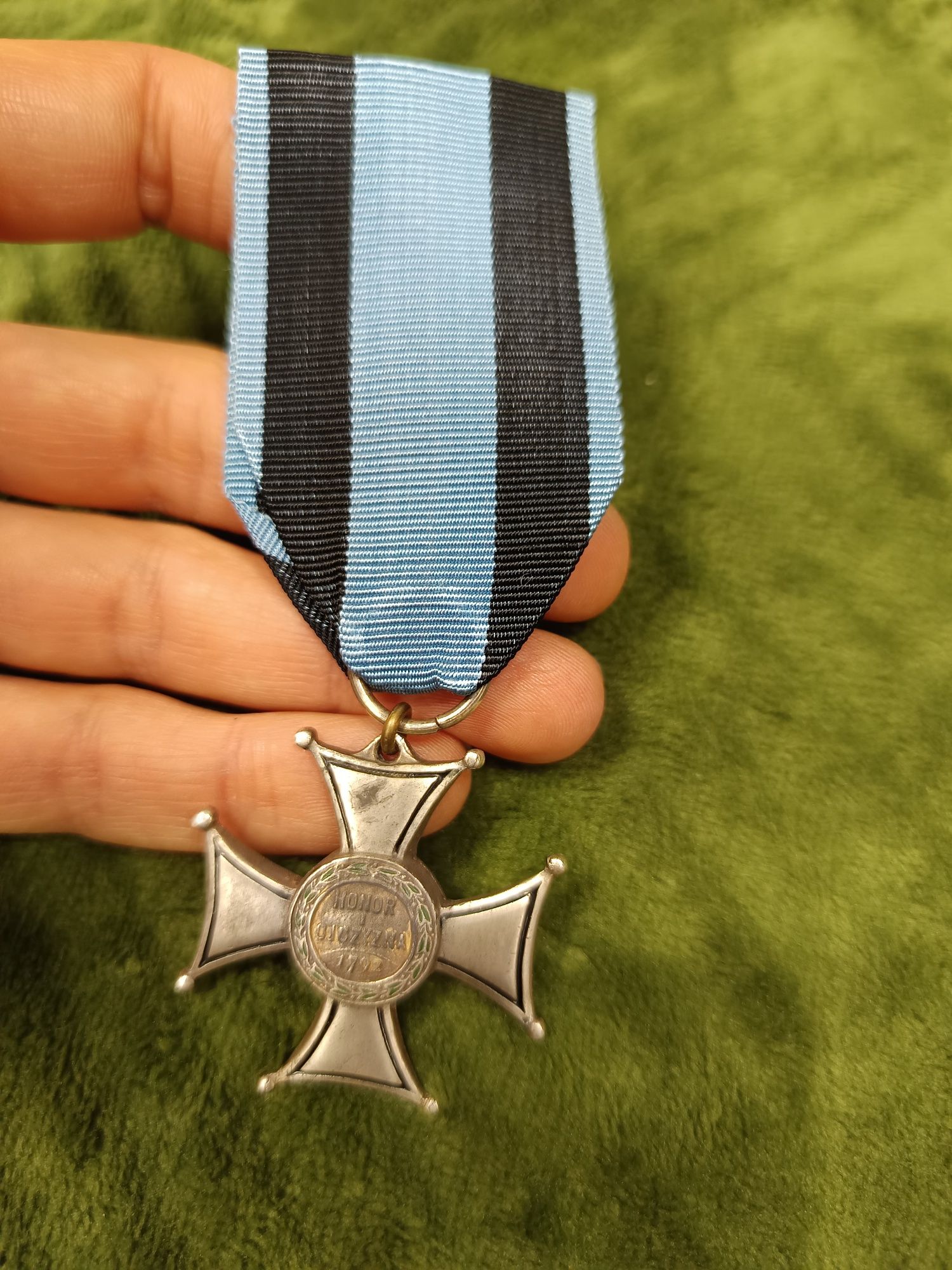 Krzyż Virtuti Militari replika