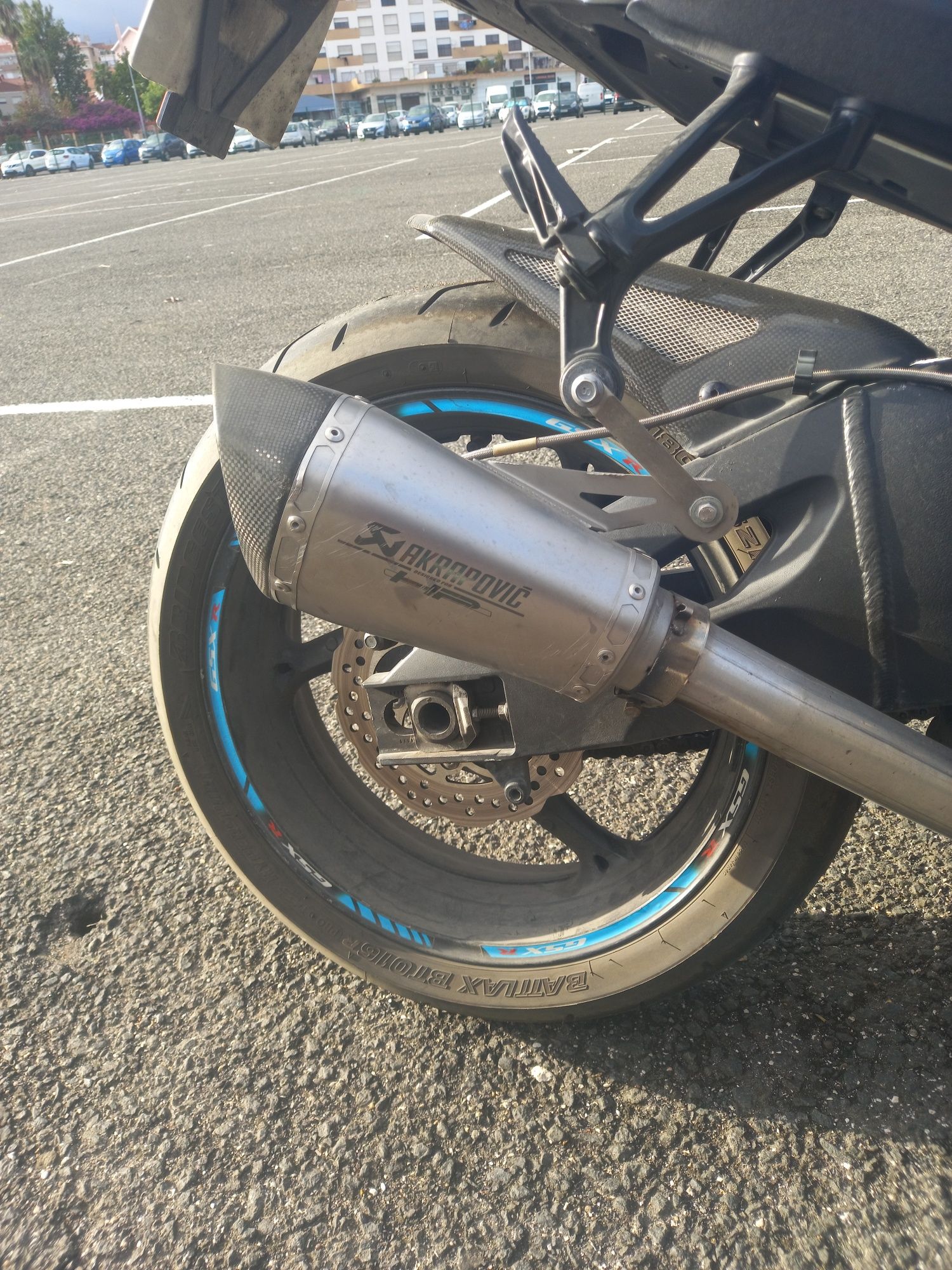 Suzuki gsxr 750.