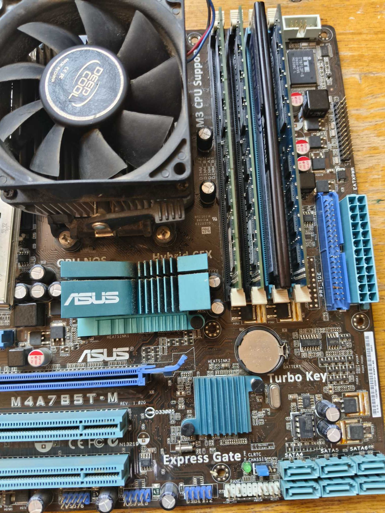 Комплект AMD X2 215 + Asus M4A785T-m + 6Gb DDR3