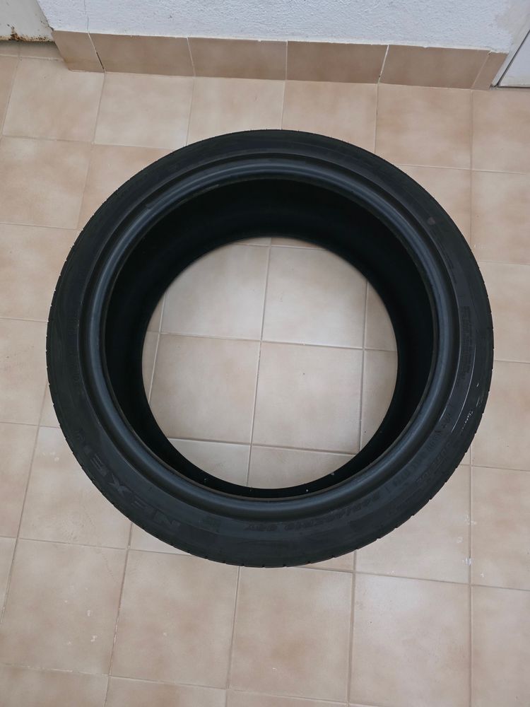 Pneu Nexen 245. 40. R19