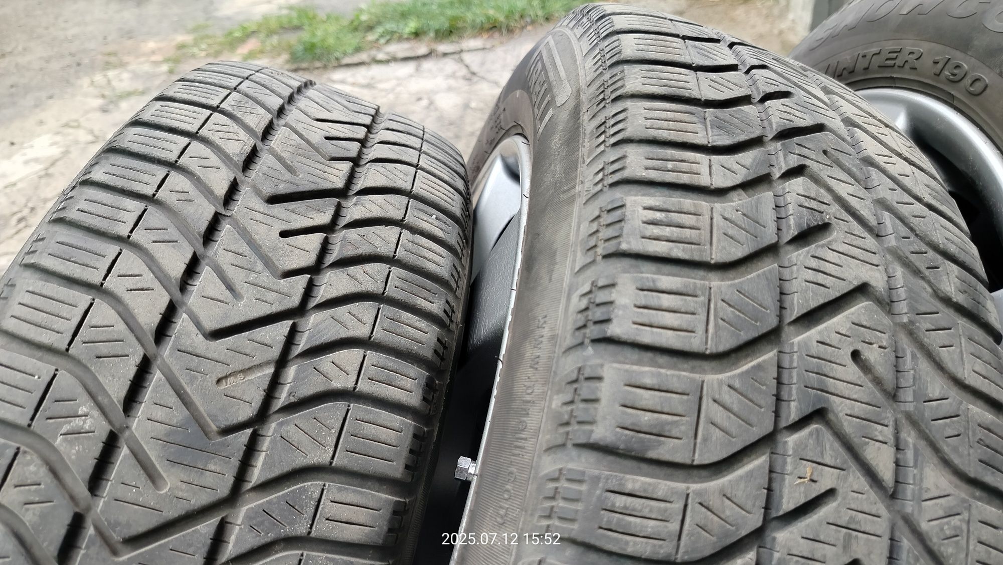 Koła alufelgi 15 5x100 Skoda Seat VW opony zimowe Pirelli 185/60/15.