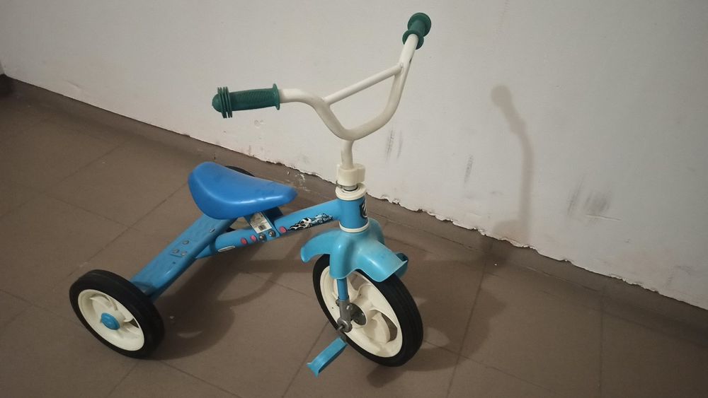 детский велосипед голубой