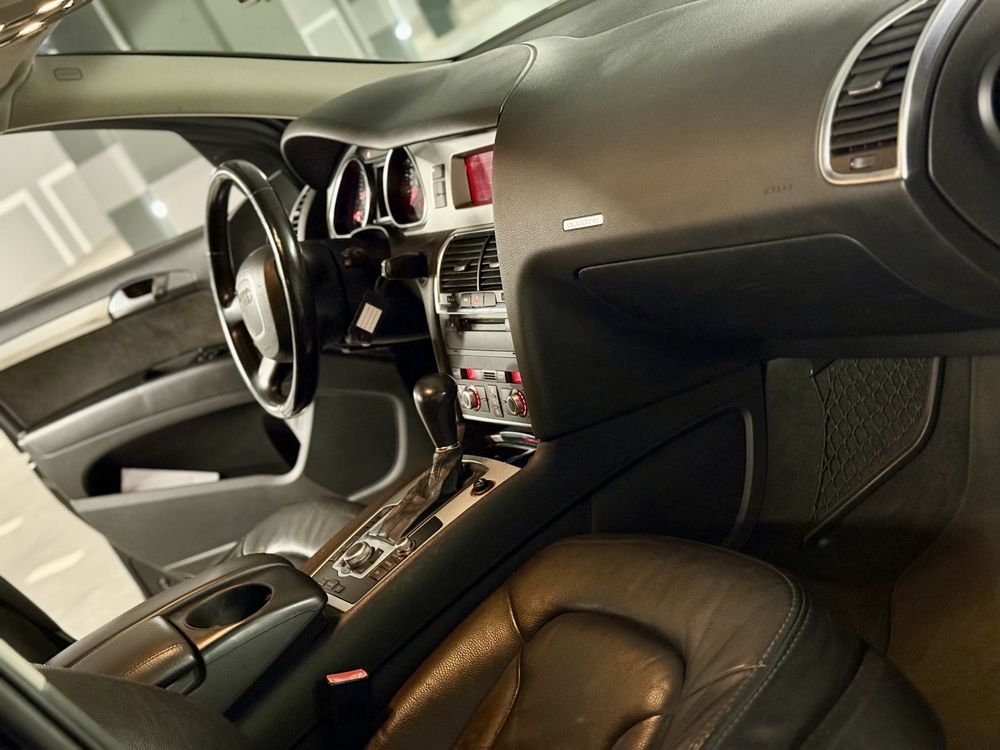Audi Q7 3.0 TDi  Versao SPORT