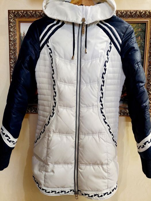 Пухова  жіноча куртка з мехом S