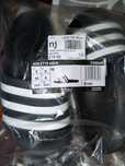 Chinelos Adidas NOVOS tam 42 pretos
