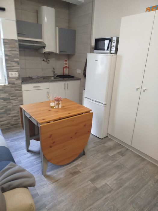 Aluga se apartamento T0