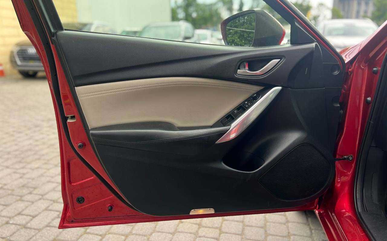 Mazda 6 2013 року