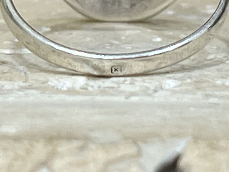 Stary srebrny pierścionek