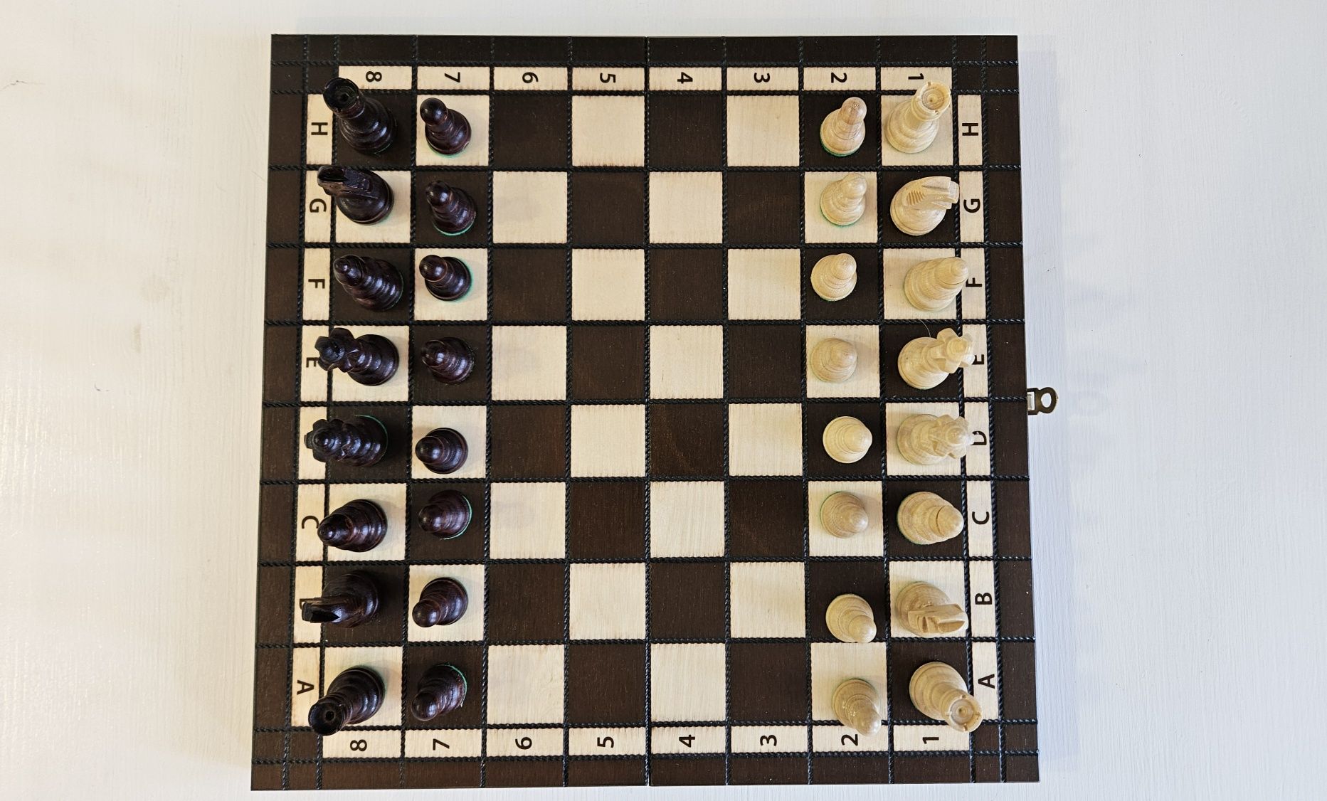 Продам шахматы деревянные