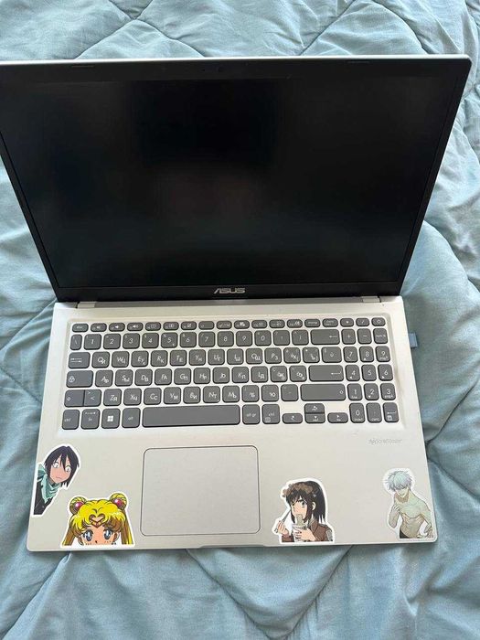 ASUS VivoBook F515E (Intel i5-1135G7, RAM 8 GB, SSD 512 GB)