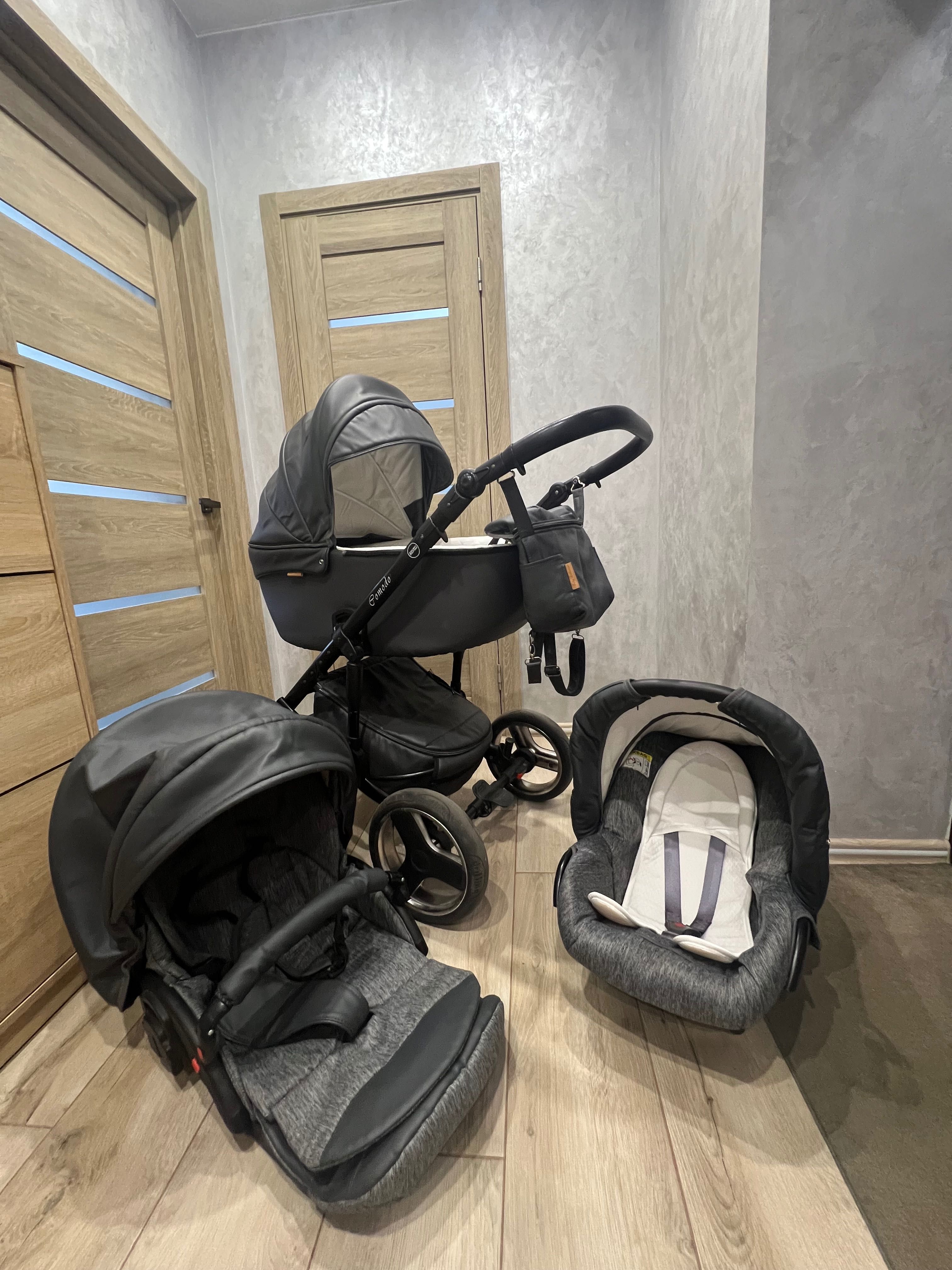 Коляска 3 в 1 Mikrus Onyx