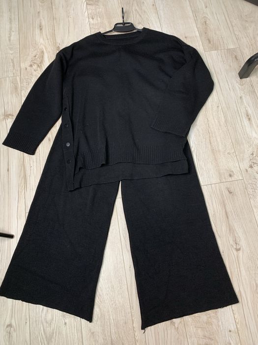 Костюми прогулянкові жіночі