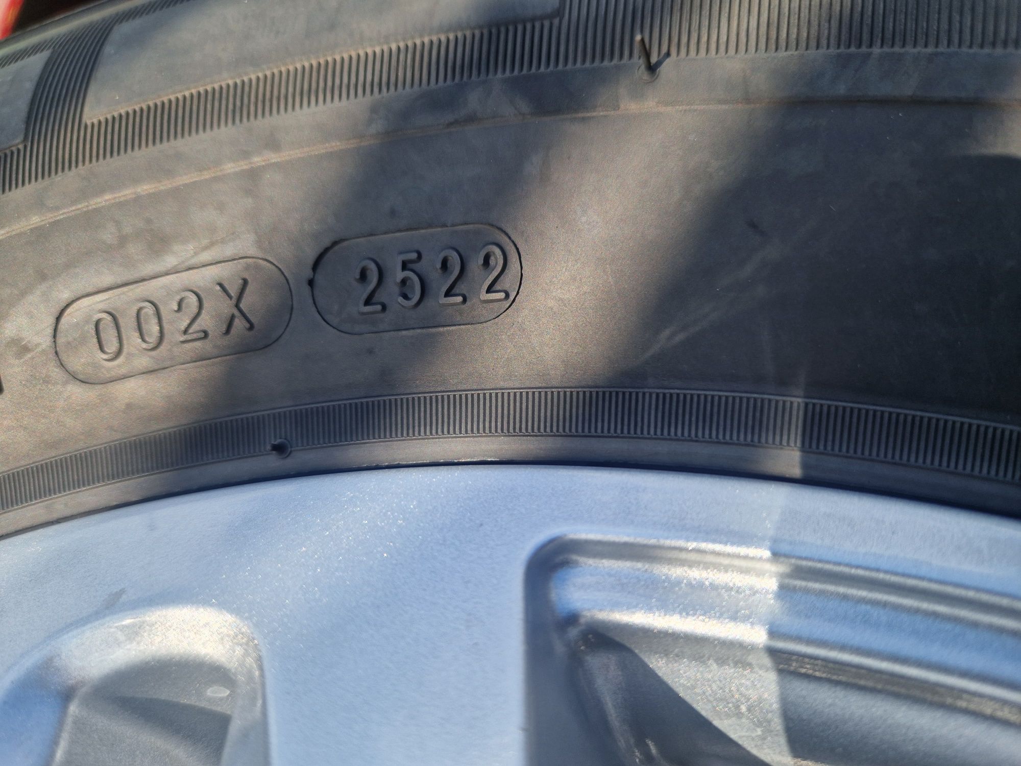 Alufelgi sprinter  z oponami 235/65r16c kamper