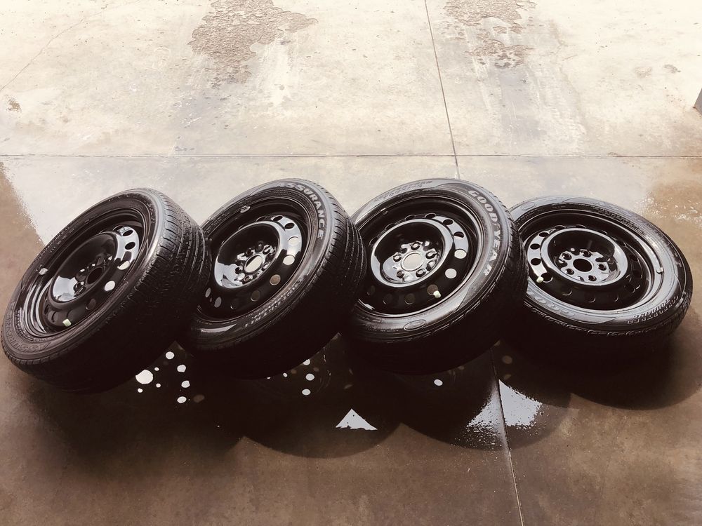 Диски металеві VAG r16 5*112 з гумою