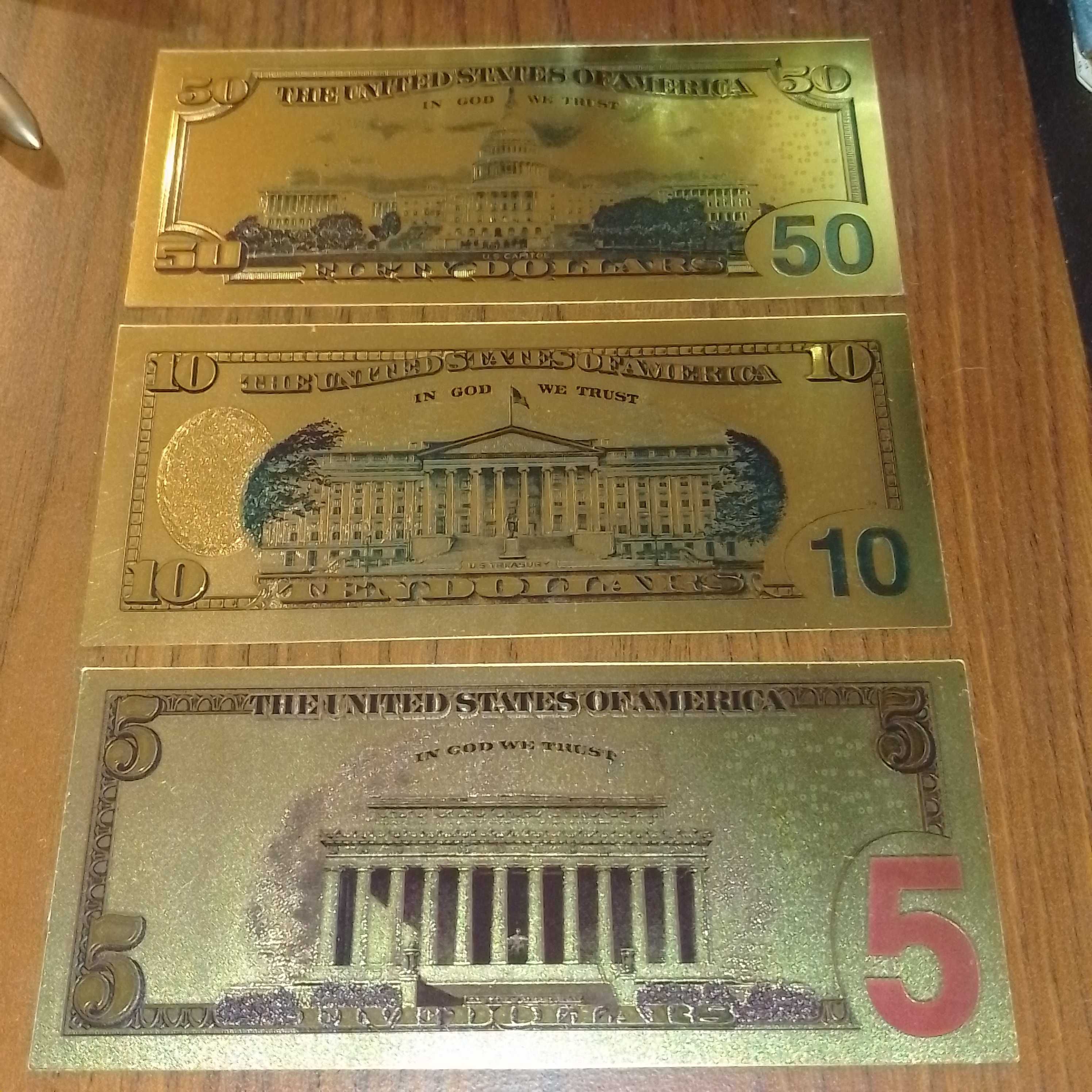 Bransoleta pancerka, banknoty pozłacane, zegarek militarny i inne