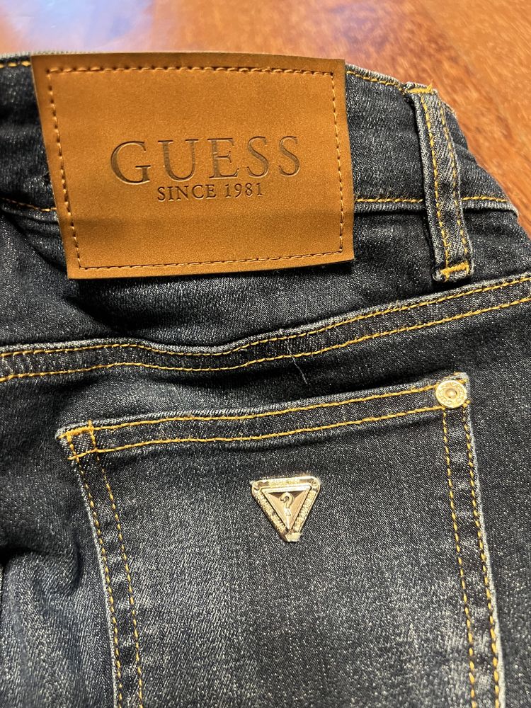 Guess dżinsy spodnie dżinsowe 24