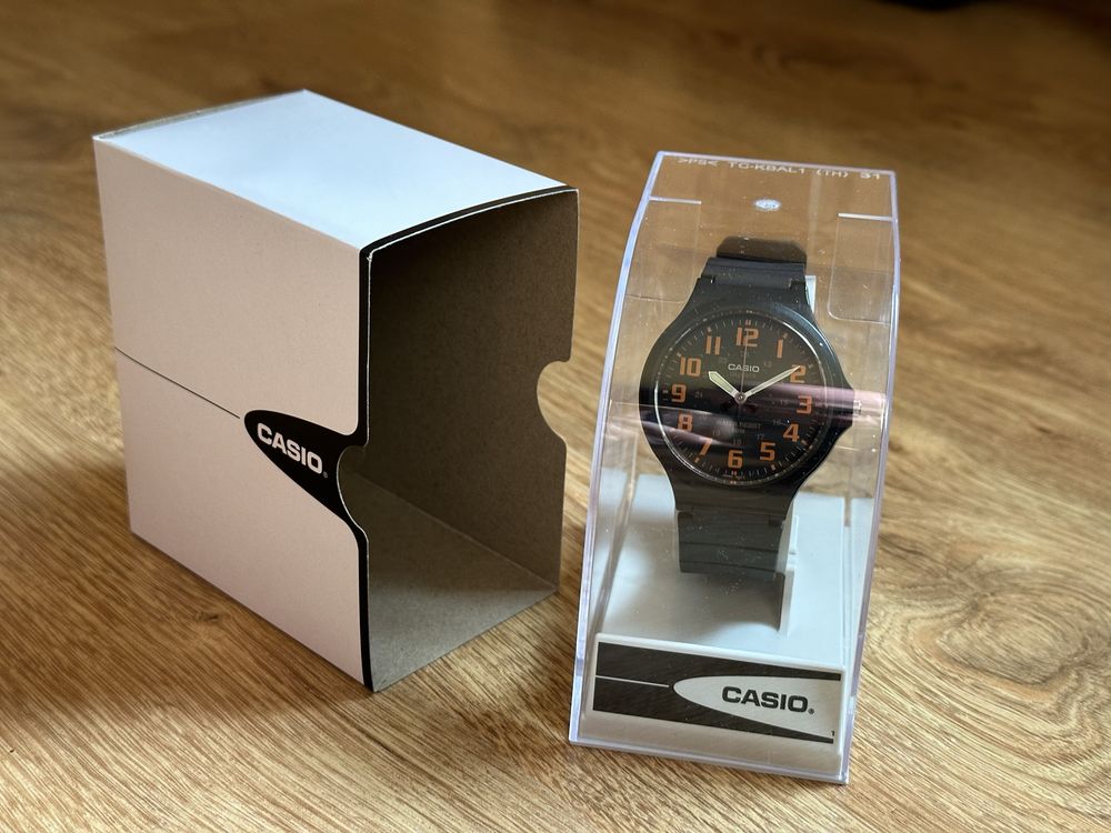 Casio MW-240-4B jak nowy plus gratis!