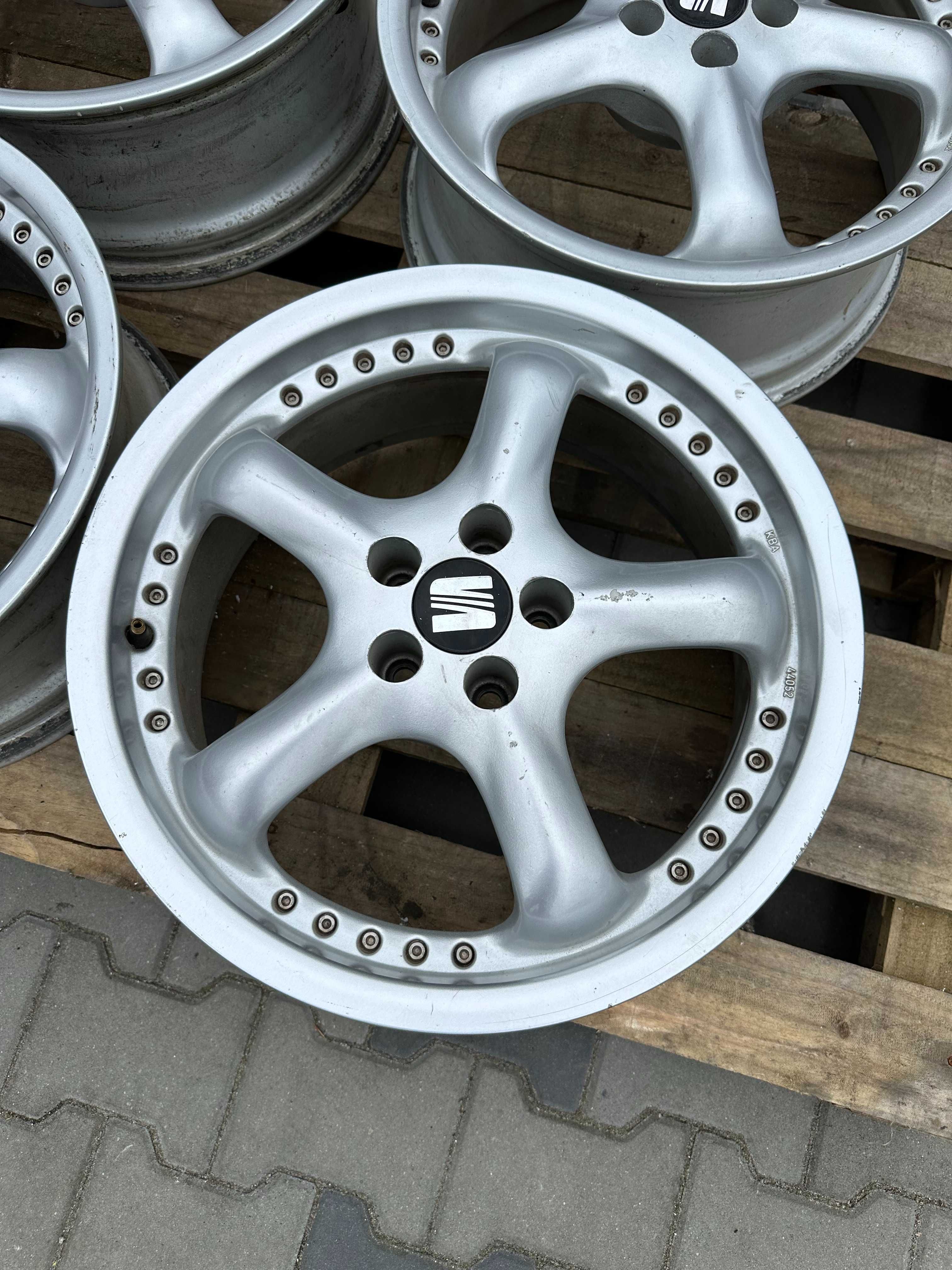 5x100 Intra et37 7j x 17" Seat Audi Vw komplet