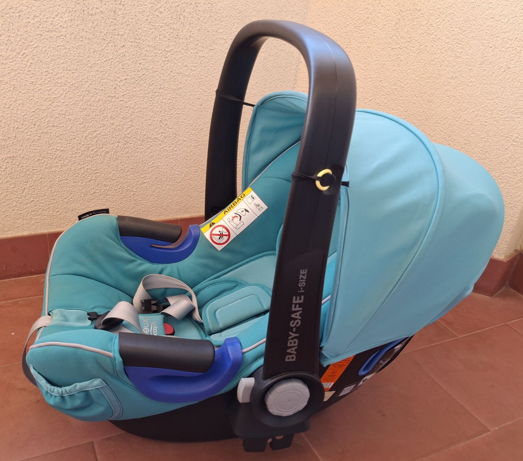 Cadeira Auto Ovo (base isofix) + Carrinho passeio Britax Romer